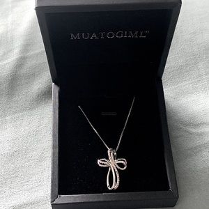 Silver Necklace Celtic Knot Cross Like NEW